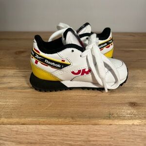REEBOK CLASSIC LEATHER RIPPLE ATI INFANT TODDLER SIZE 4 SNEAKERS